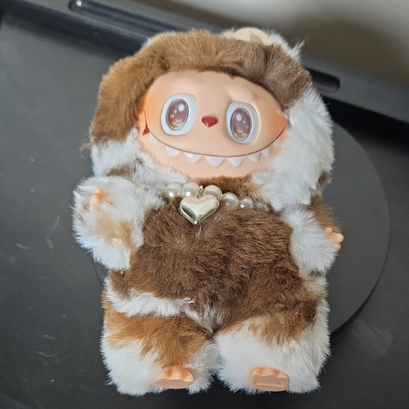 Charming Plush Pet Toy with Heart Necklace - Picture 7 of 7